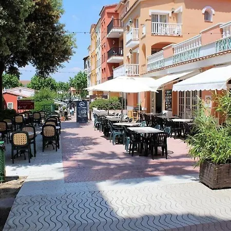 Mont- Gran Reserva - Beach, 3 Pools, Clima, Wifi And Parking Apartment Empuriabrava